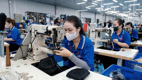 Trả lương 15 triệu đồng/tháng, doanh nghiệp vẫn khó tuyển đủ lao động