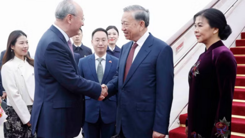 Tổng Bí thư, Chủ tịch nước và Phu nhân bắt đầu thăm cấp Nhà nước đến Trung Quốc