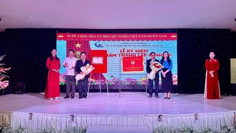 Doanh nghiệp đưa người lao động du lịch để tạo đà phấn đấu