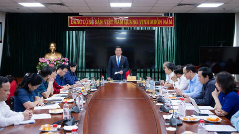 Phó Chủ tịch Quốc hội Nguyễn Hồng Diên làm việc với Ủy ban Khoa học, Công nghệ và Môi trường