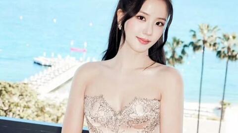 Jisoo Blackpink vướng ồn ào chưa trả trang phục cho nhà thiết kế sau 6 tháng