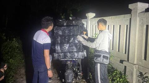 Bắt vụ vận chuyển pháo lậu, có xe mô tô cảnh giới dò đường