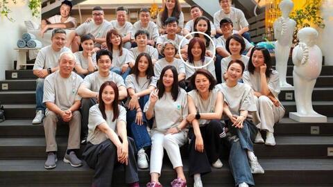 Lý do Triệu Vy vẫn sống sung túc dù bị cấm sóng nhiều năm