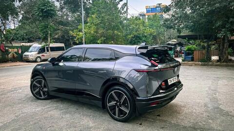 Sau gần 20 năm đi xe xăng, chủ xe chọn VinFast VF 7 vì “giá trị nhận được vượt xa mong đợi”