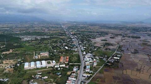 Thông xe 22km đầu tiên trên cao tốc Khánh Hòa - Buôn Ma Thuột
