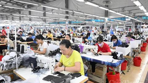Tái định vị hàng Việt trong chuỗi giá trị ASEAN