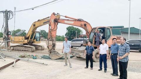 Tháo dỡ công trình, tài sản, bàn giao mặt bằng phục vụ dự án đường trục phía Nam