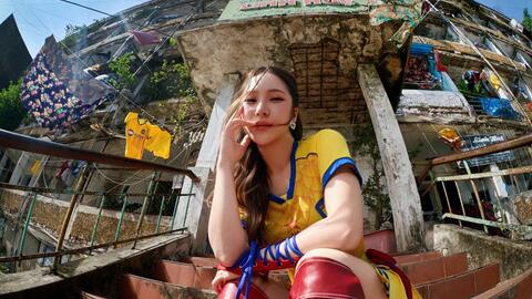 Lý do "Gái Nghệ" của Hương Tràm khó tái lập cơn sốt như Hòa Minzy, Hoàng Thùy Linh