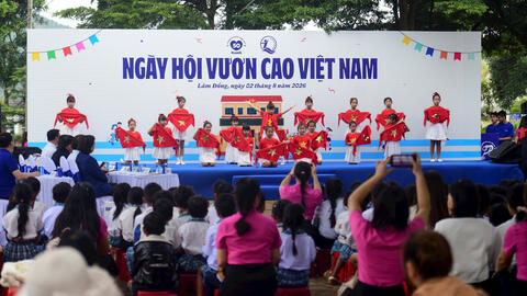 50 năm Vinamilk: Bền bỉ chăm sóc nền tảng cho thế hệ Việt Nam tương lai
