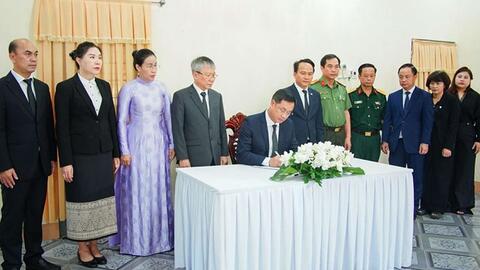 Lãnh đạo TP Đà Nẵng viếng Chủ tịch Quốc hội Lào