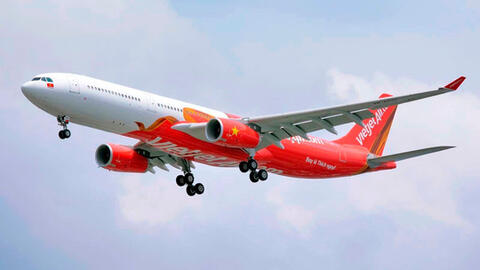 Vietjet đón tin vui hợp tác với Starlink, tung triệu vé 0 đồng cùng ưu đãi đến 40%