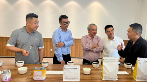 Công ty sắp niêm yết của 'bầu Đức' bắt tay đối tác Trung Quốc, có thể xuất khẩu nghìn tấn cà phê tới cuối năm