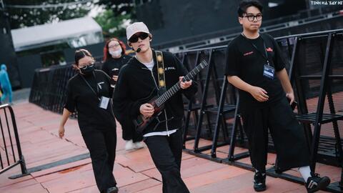 Dàn anh trai Tinh hà say hi luyện tập cho concert, hé lộ có ca khúc đạt 2,7 tỉ view