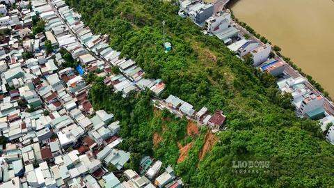 Đề xuất di dời dân, san hạ khu vực núi Một ở Gia Lai