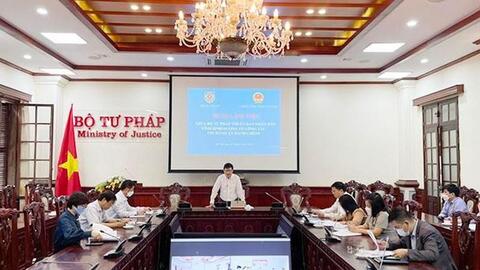 Bộ Tư pháp làm việc với Ủy ban nhân dân tỉnh Bính Dương về công tác thi hành án hành chính