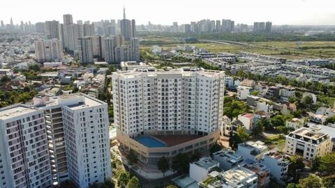 Địa ốc Hoàng Quân (HQC) bán vốn 3 công ty thành viên cho nhiều cá nhân