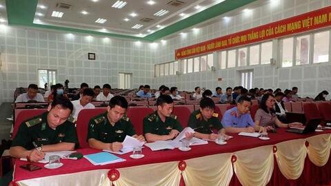 Mường Tè (Lai Châu): Tập huấn nghiệp vụ về chuẩn tiếp cận pháp luật cho cán bộ công chức tư pháp các xã, thị trấn