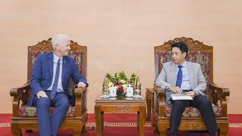 Phó Thống đốc NHNN Phạm Tiến Dũng tiếp Đại sứ Thụy Sỹ tại Việt Nam