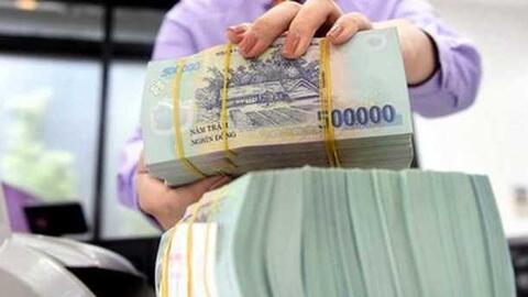 Ngân hàng đua rao bán, hạ giá bất động sản để thu hồi nợ xấu