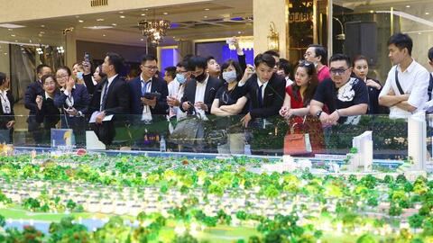 Không nên bắt buộc giao dịch bất động sản qua sàn