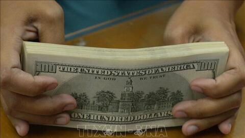 Đồng USD leo lên mức 'đỉnh' mới trong 10 tháng