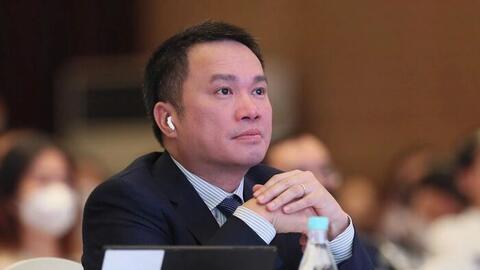 Doanh nhân Hồ Hùng Anh: Từ kinh doanh mì gói, tương ớt sang tỷ phú đô la đầu tiên ngành ngân hàng