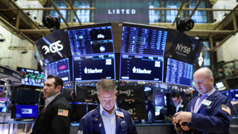 Chứng khoán Mỹ quay đầu giảm điểm khi CPI tăng mạnh hơn kỳ vọng