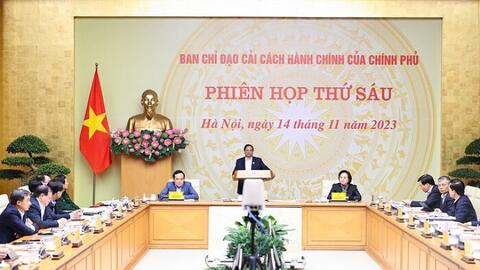 Thủ tướng: Đẩy mạnh phân cấp, phân quyền và cắt bỏ tất cả các thủ tục không cần thiết