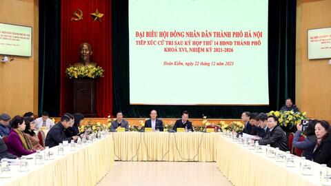 Cần quản lý chặt không gian đi bộ quanh hồ Hoàn Kiếm