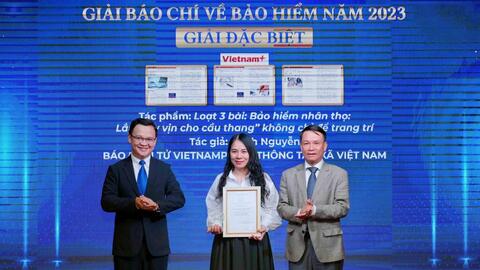 Trao Giải Báo chí về Bảo hiểm 2023 và phát động mùa giải 2024