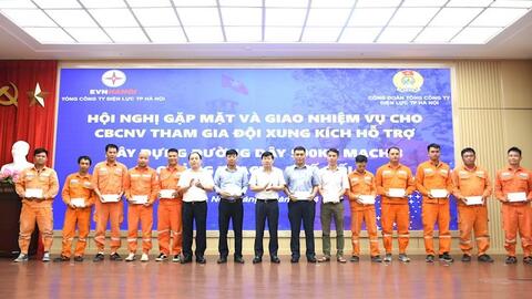 Thợ điện Thủ đô xung kích hỗ trợ thi công dự án 500kV