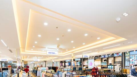 Hệ thống Việt Tiến mạnh mẽ chiếm lĩnh thị trường nội địa