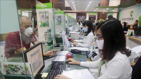 Yếu tố nào chi phối lợi nhuận ngân hàng nửa đầu năm 2024?