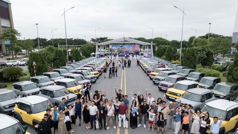 Khách Việt nhận xe VinFast VF 3: Vượt quá mong đợi, có người mua 5 chiếc cho cả gia đình sử dụng