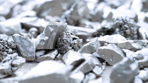 Giá bạc hôm nay 6/7/2025: Bạc tăng 'phi mã'