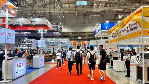 Shoes & Leather Vietnam 2025: Cú hích phục hồi và hội nhập ngành da giày