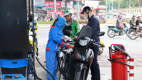 Giá xăng dầu hôm nay 15/09/2025: Nhiều biến động