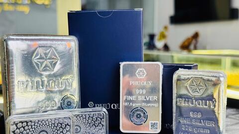 Giá bạc hôm nay 14/9/2025: Bạc suy giảm