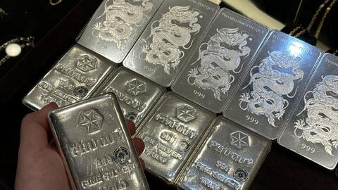 Giá bạc hôm nay 24/10/2025: Bạc đảo chiều tăng