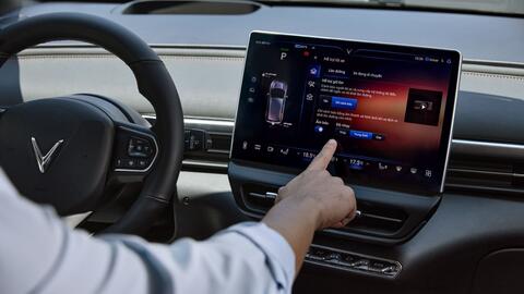 Chủ xe VinFast VF 6: “Mỗi năm tiết kiệm hàng chục triệu đồng, xứng đáng từng xu”