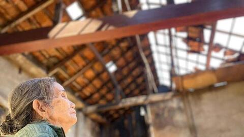 Quảng Ngãi: Bão làm tốc mái 61 ngôi nhà, chính quyền nỗ lực khắc phục