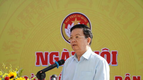 Phó Thủ tướng Mai Văn Chính dự Ngày hội Đại đoàn kết tại Khánh Hòa