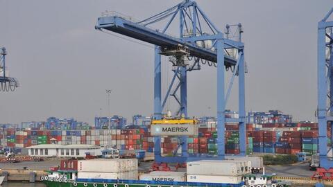 Xuất khẩu tăng tốc cuối năm 2025: Giữ vững đà phục hồi, mở rộng thị trường