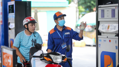 Giá xăng dầu hôm nay 24/11/2025: Dự báo tiếp tục giảm