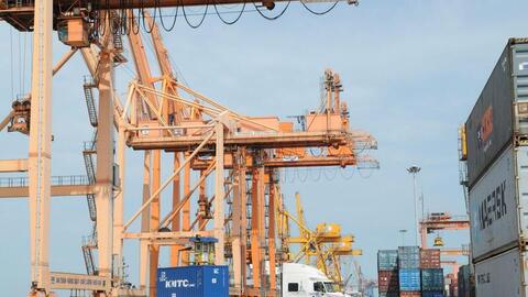 Xuất nhập khẩu vượt 839 tỷ USD, xuất siêu 20,53 tỷ USD