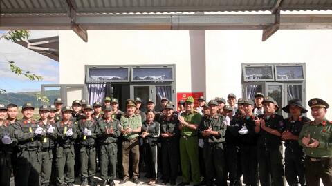 Lâm Đồng: Bàn giao nhà mới sau 18 ngày thi công thần tốc