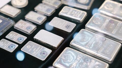 Giá bạc hôm nay 24/12/2025: Liên tục tăng