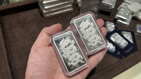 Giá bạc hôm nay 9/1/2026: Tiếp đà giảm