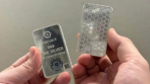 Giá bạc hôm nay 28/1/2026: Nối đà tăng cao