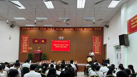 TPHCM: Các cơ quan hành chính làm việc nghiêm túc sau kì nghỉ Tết